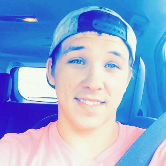 Meet your Posher, Chris - Picture 1 of 1